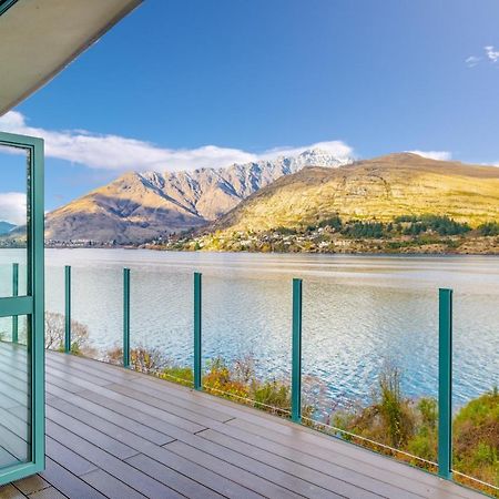 Huge Lakefront Delight - Queenstown Holiday Home Zewnętrze zdjęcie