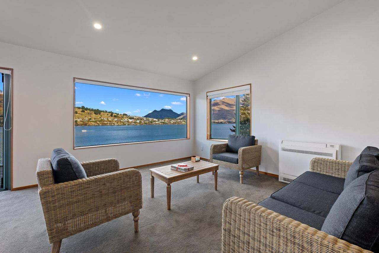 Huge Lakefront Delight - Queenstown Holiday Home Zewnętrze zdjęcie