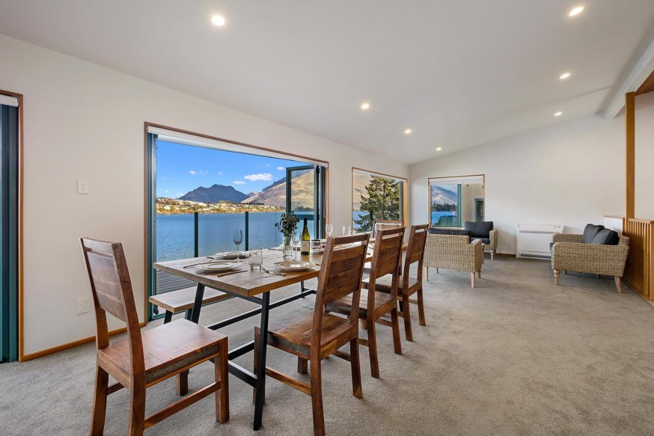 Huge Lakefront Delight - Queenstown Holiday Home Zewnętrze zdjęcie
